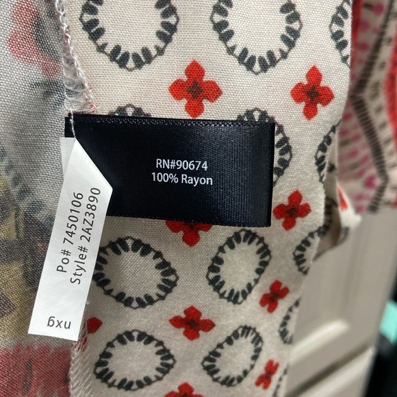 Beautiful Boston Proper Kimono in excellent condition, size S, versatile piece. - Picture 7 of 13